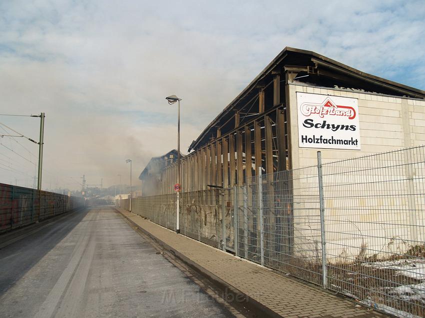 Grossbrand Holzlager Siegburg Industriestr P161.JPG